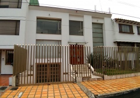 Barrio Alhambra, Bogota, Cundinamarca, Colombia, 4 Bedrooms Bedrooms, ,4 BathroomsBathrooms,Casa,Venta,1211
